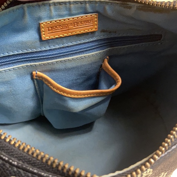 Beautiful Dooney and Bourke bag - Picture 7 of 10